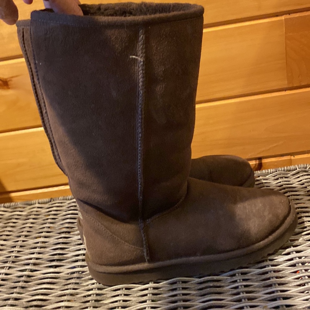 Uggs tall brown boots
